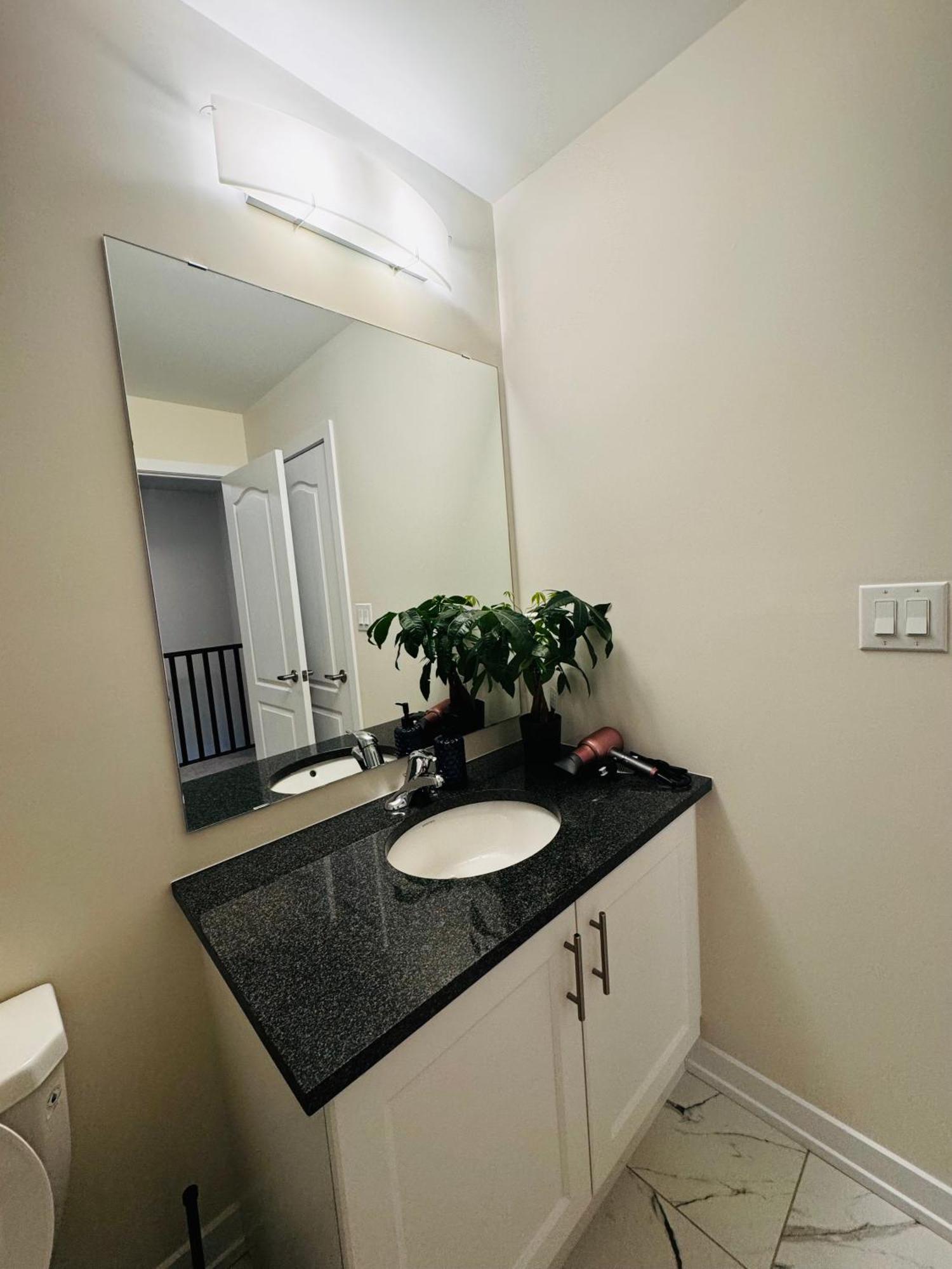 Have Whole House To Yourself Thorold Экстерьер фото